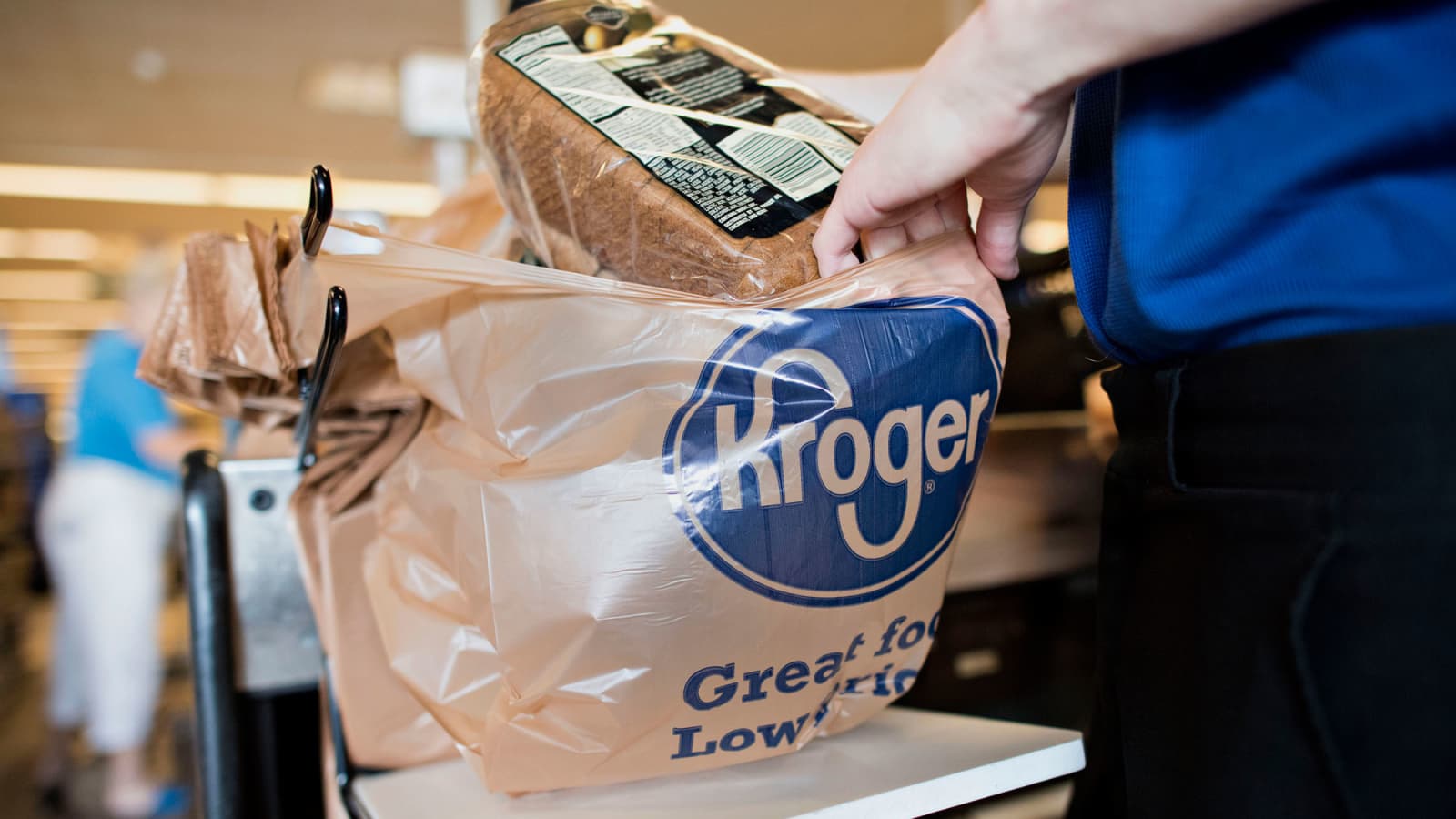 Does Kroger Price Match Guarantee? | Details With Price Adjustment Policy 2021